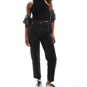Bershka Mom Fit High Waisted Jeans Washed Black Denim Size 6 US 38 EUR